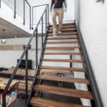 Лестница металл дерево маршевая лофт