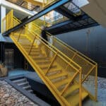 Лестница металлическая индустриальная лофт