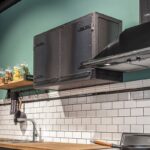 Кухня лофт навесной шкаф