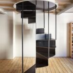 Лестница винтовая металлическая минимализм