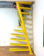 Лестница винтовая метр на метр желтая