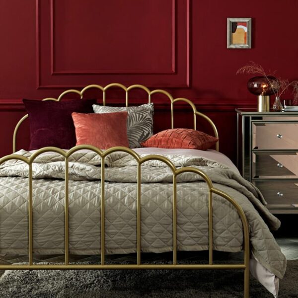 Кровать модерн золото металлическая