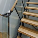 Перила со стеклом поручень дуб